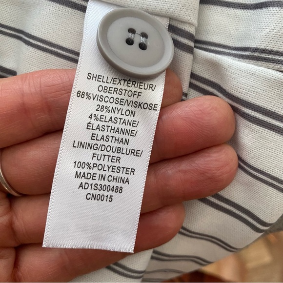 Adrianna Papell sweatshirt blazer size large, soft gray pinstripe lining NWOT - Picture 17 of 17